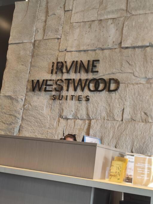 Irvine Suites Lantai 26-I2618 Cikarang Kültér fotó