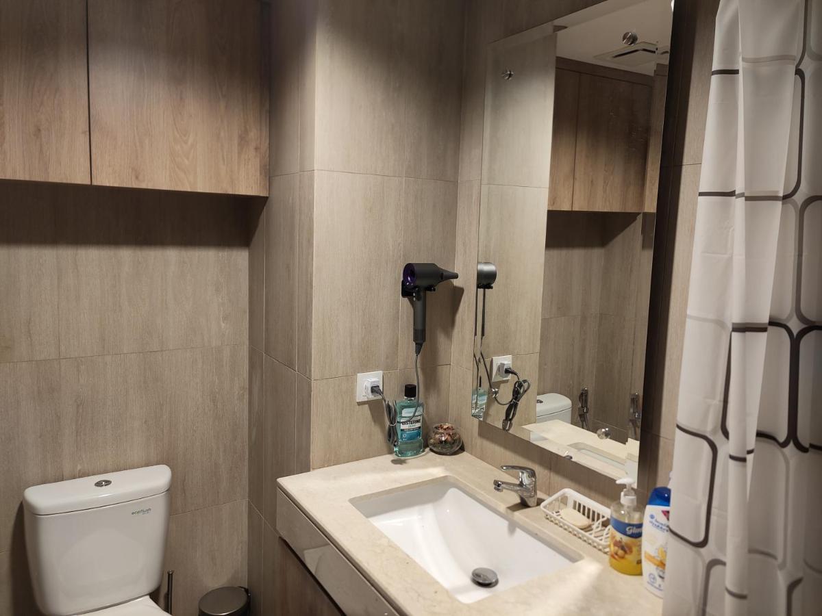 Irvine Suites Lantai 26-I2618 Cikarang Kültér fotó